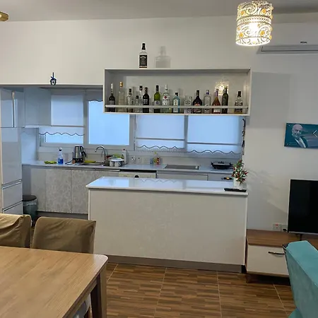 Turkuaz Sitesi Sea Side Penthouse *